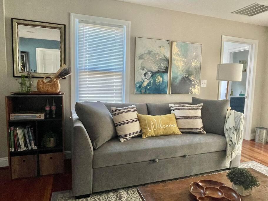 Brand New, Cozy, Modern, One-Bedroom Apartment Falls Church Bagian luar foto